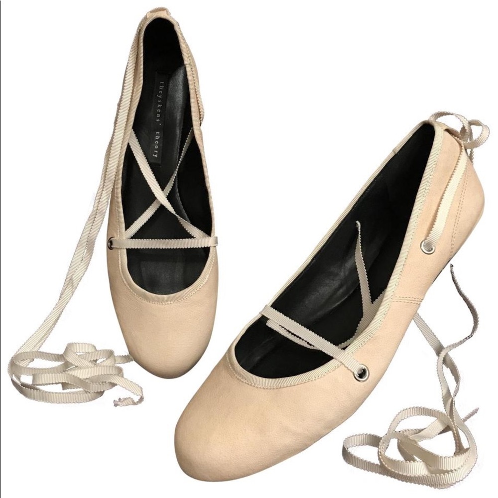 Theysken’s Theory Designer Enid Laced White Flats